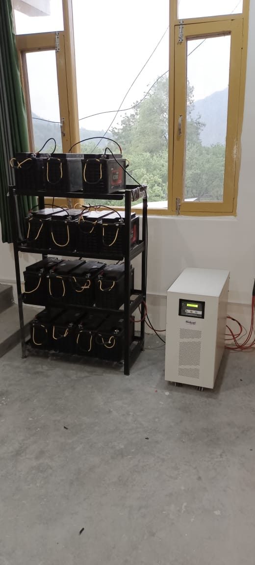 Online UPS system detail